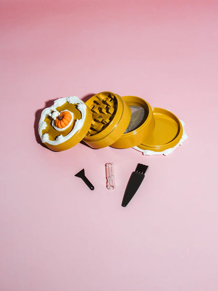 Fake Cakery - Pumpkin Bunny Cake Grinder (4 layer)