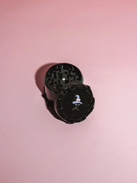 Fake Cakery - Cat Witch Hat Cake Grinder (4 layer)