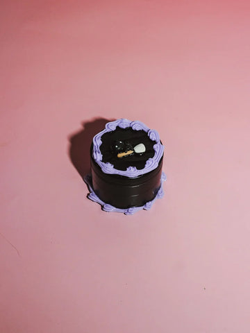 Fake Cakery - Cat Witch Black Cake Grinder (4 layer)